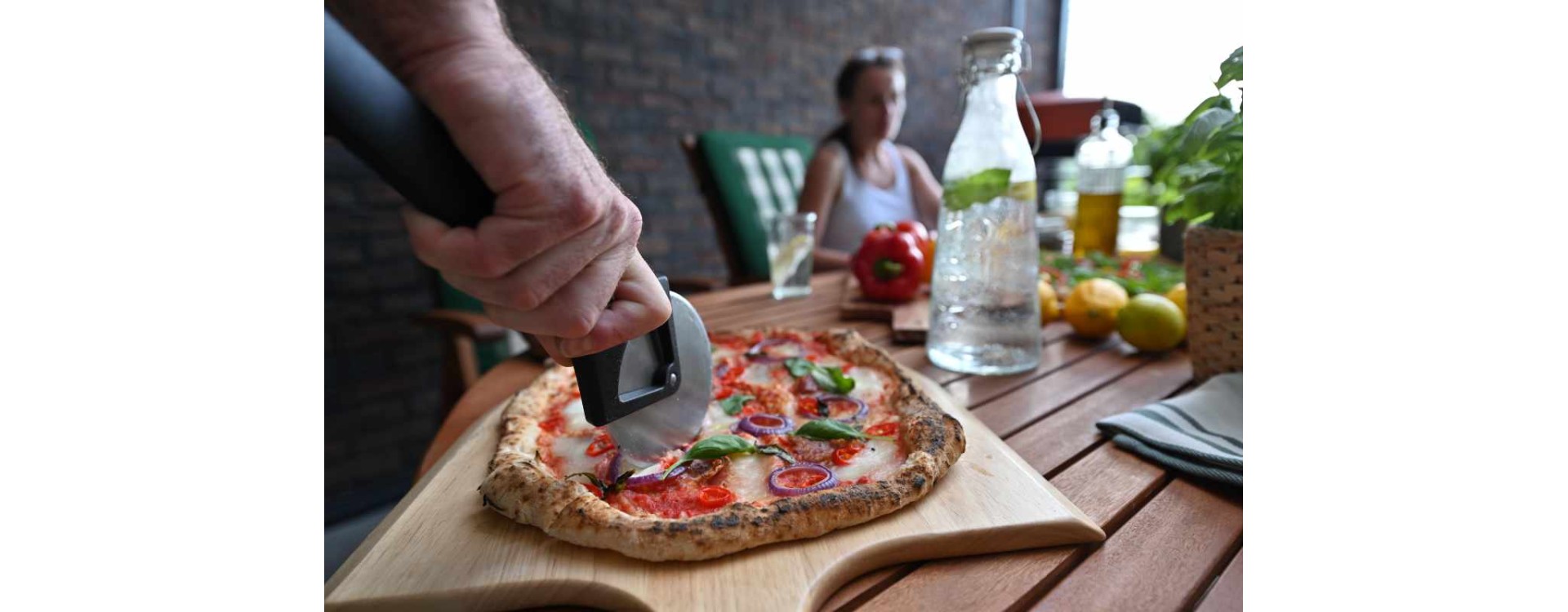 Czy piec do pizzy to dobry pomysł na balkon? Co trzeba wiedzieć przed zakupem